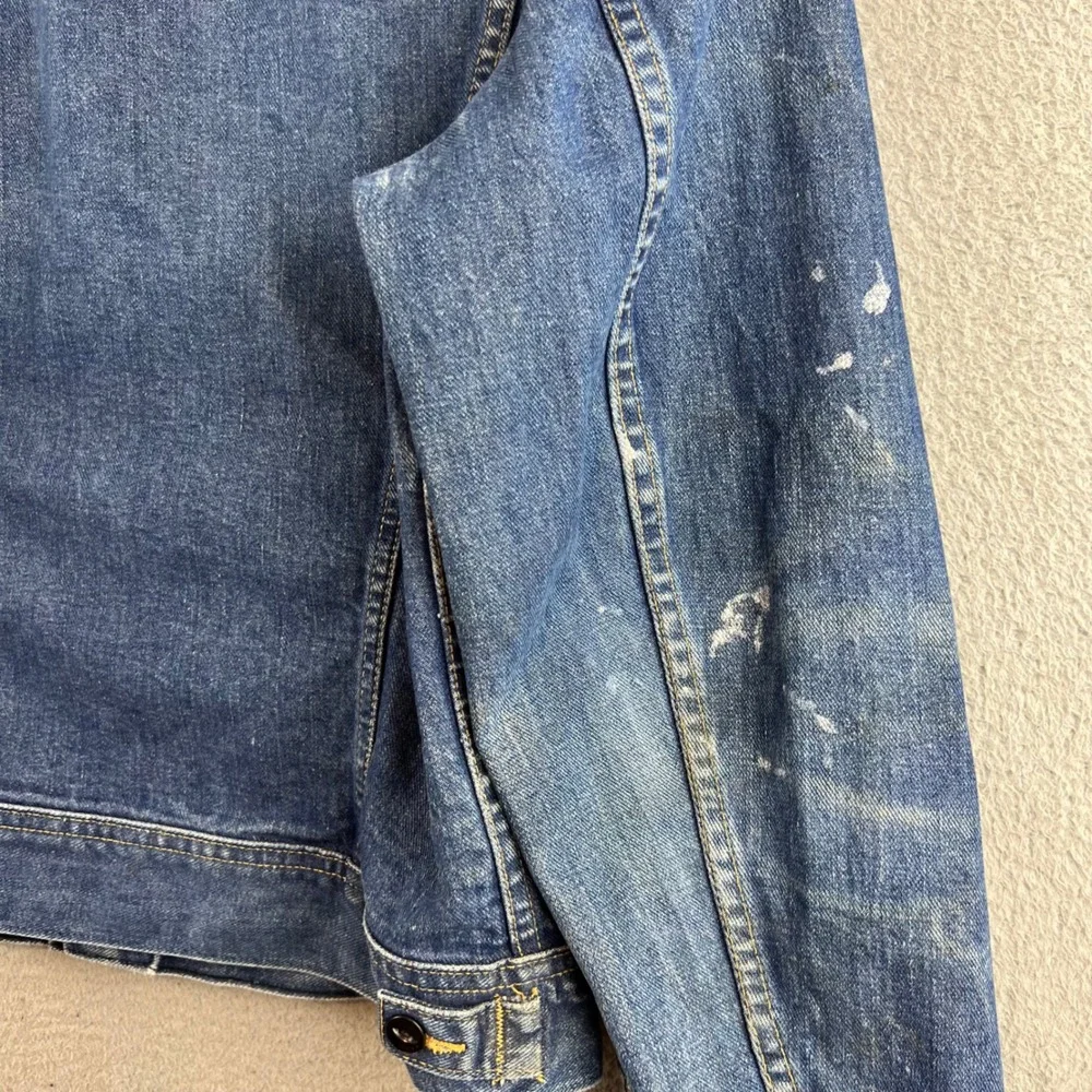 Vintage Lee Riders Denim Jacket Mens 42 Long Made in USA Blue Trucker Distressed